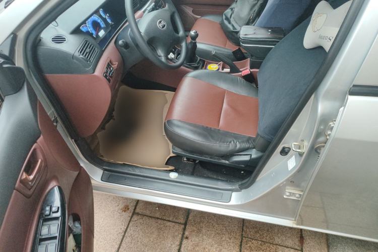 Used BYD F3 2012 Energy-Saving Model 1.5L Manual Comfort Version Left Front Seat