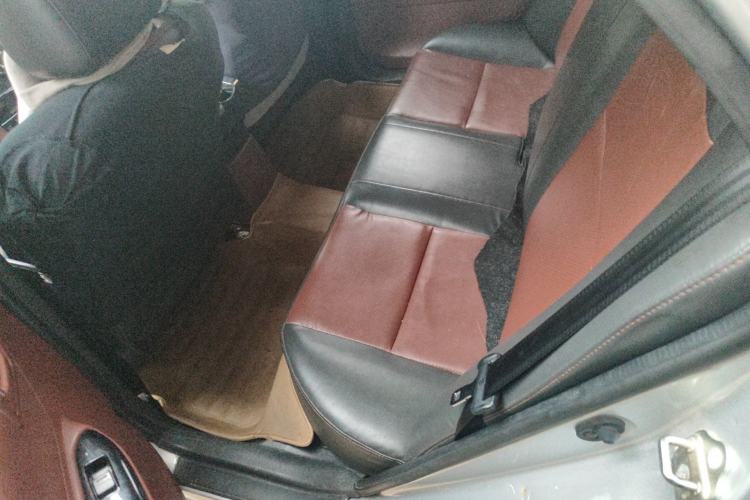 Used BYD F3 2012 Energy-Saving Model 1.5L Manual Comfort Version Left Rear Seat