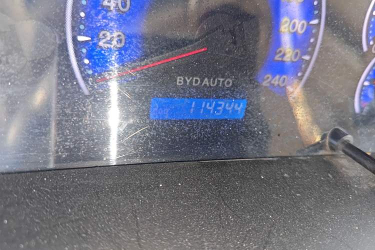 Used BYD F3 2012 Energy-Saving Model 1.5L Manual Comfort Version Odometer Close Up