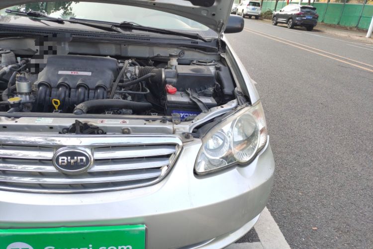 Used BYD F3 2012 Energy-Saving Model 1.5L Manual Comfort Version Engine Bay Left