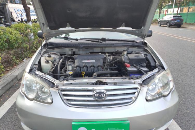 Used BYD F3 2012 Energy-Saving Model 1.5L Manual Comfort Version Engine Bay