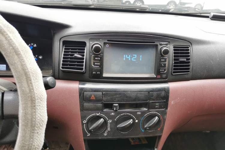 Used BYD F3 2012 Energy-Saving Model 1.5L Manual Comfort Version Audio And AC Panel