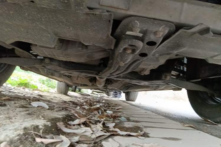 Used BYD F3 2012 Energy-Saving Edition 1.5L Manual Standard Model Chassis Front