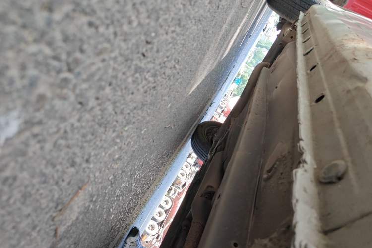 Used BYD F3 2012 Energy-Saving Edition 1.5L Manual Standard Model Chassis Front Right
