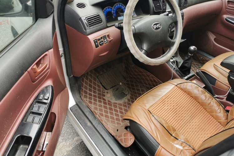 Used BYD F3 2012 Energy-Saving Model 1.5L Manual Comfort Version Driver Seat
