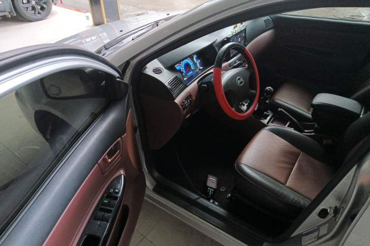 Used BYD F3 2012 Energy-Saving Model 1.5L Manual Comfort Version Driver Seat