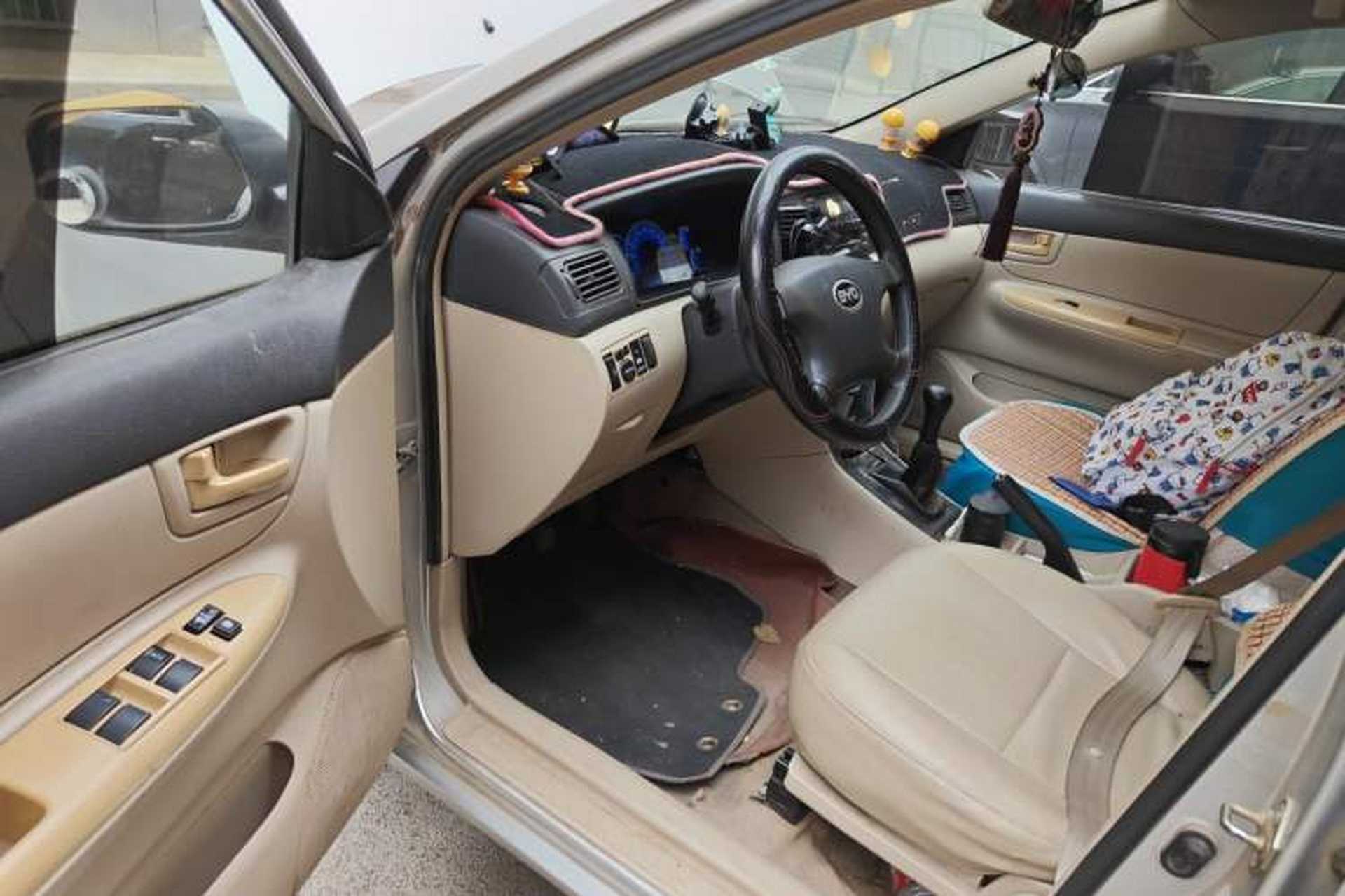 Used BYD F3 2012 Energy-Saving Model 1.5L Manual Comfort Version Driver Seat