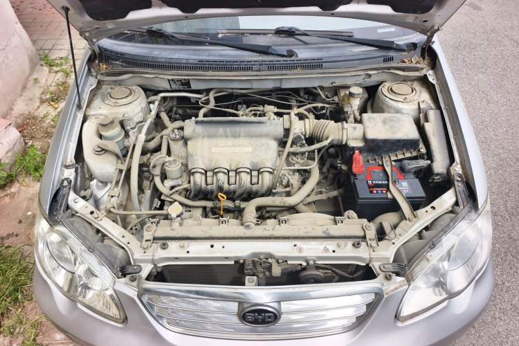 Used BYD F3 2012 Energy-Saving Model 1.5L Manual Comfort Version Engine Bay