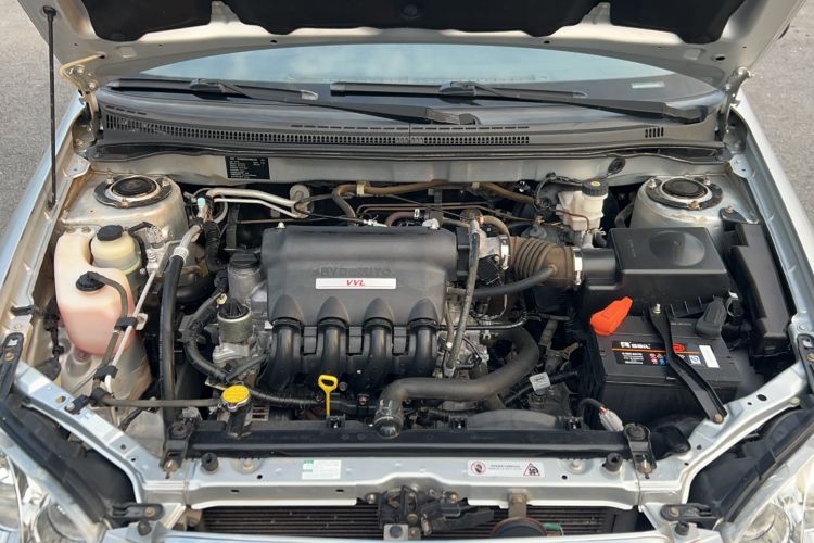 Used BYD F3 2012 Energy-Saving Model 1.5L Manual Comfort Version Engine Bay