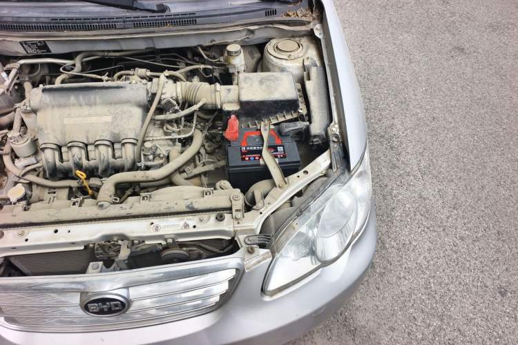 Used BYD F3 2012 Energy-Saving Model 1.5L Manual Comfort Version Engine Bay Left