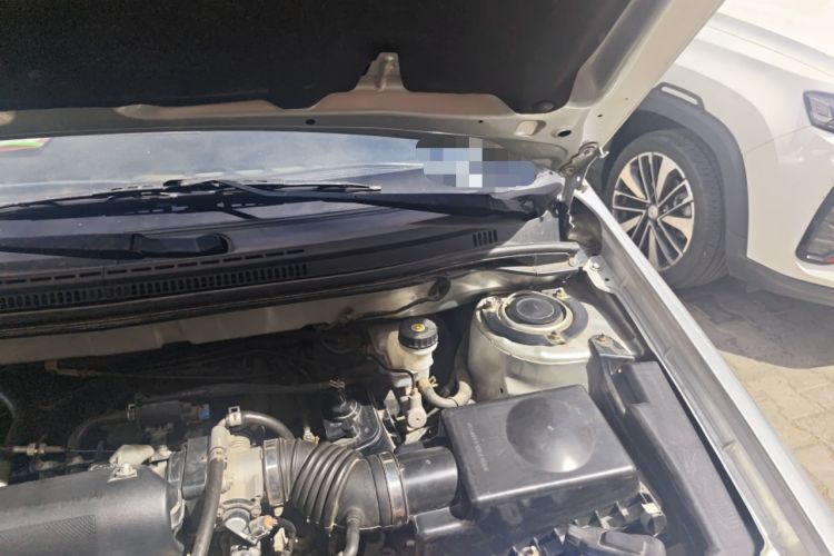 Used BYD F3 2012 Energy-Saving Model 1.5L Manual Comfort Version Engine Bay Left
