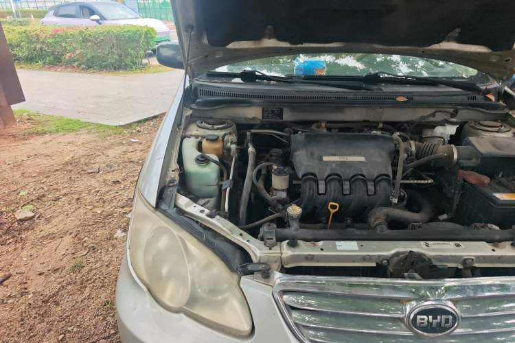 Used BYD F3 2012 Energy-Saving Edition 1.5L Manual Standard Model Engine Bay Right