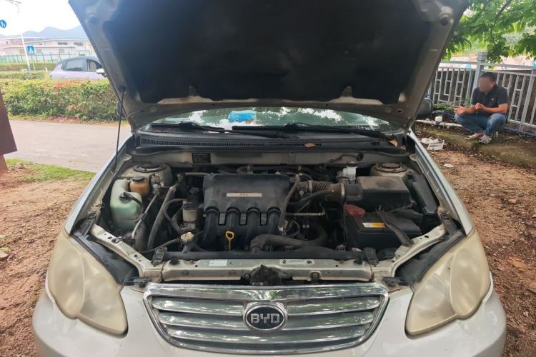 Used BYD F3 2012 Energy-Saving Edition 1.5L Manual Standard Model Engine Bay