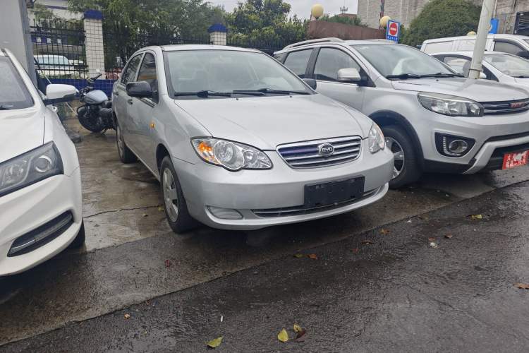 Used BYD F3 2012 Energy-Saving Model 1.5L Manual Comfort Version Exterior 1