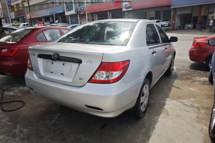Used BYD F3 2012 Energy-Saving Model 1.5L Manual Comfort Version Exterior 3