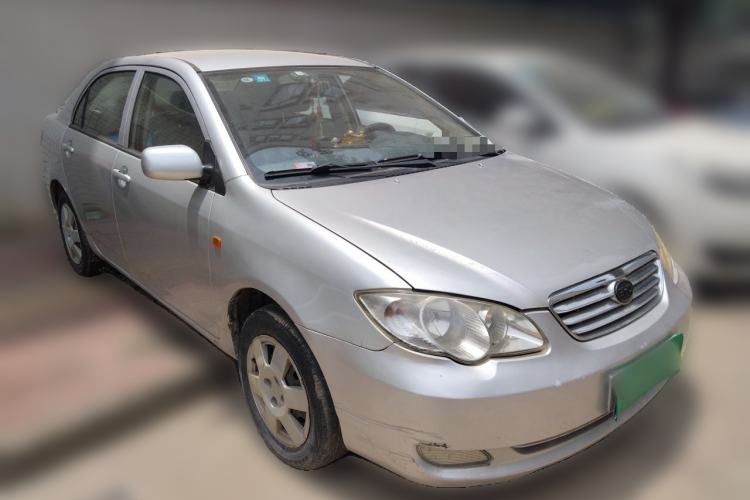 Used BYD F3 2012 Energy-Saving Model 1.5L Manual Comfort Version Front Right 45 Deg