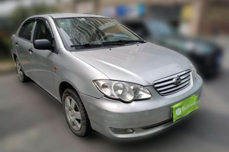 Used BYD F3 2012 Energy-Saving Model 1.5L Manual Comfort Version Front Right 45 Deg