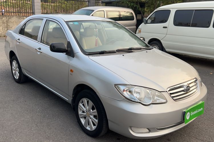 Used BYD F3 2012 Energy-Saving Model 1.5L Manual Comfort Version Front Right 45 Deg