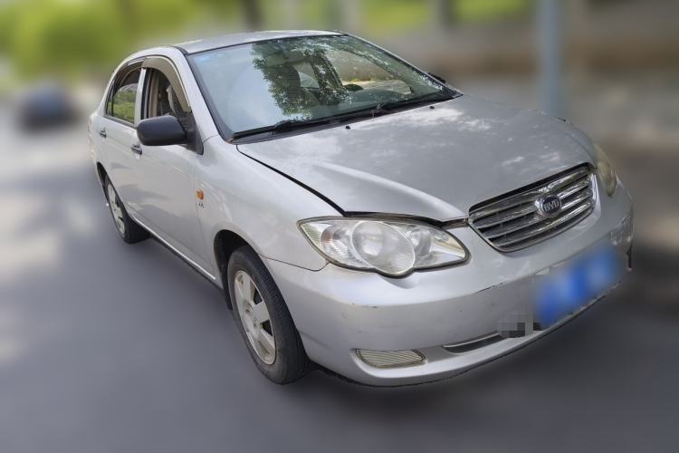 Used BYD F3 2012 Energy-Saving Model 1.5L Manual Comfort Version Front Right 45 Deg