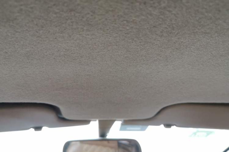 Used BYD F3 2012 Energy-Saving Model 1.5L Manual Comfort Version Headliner