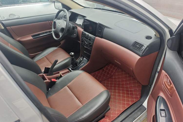 Used BYD F3 2012 Energy-Saving Model 1.5L Manual Comfort Version Interior 3