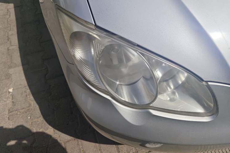 Used BYD F3 2012 Energy-Saving Model 1.5L Manual Comfort Version Right Front Headlight