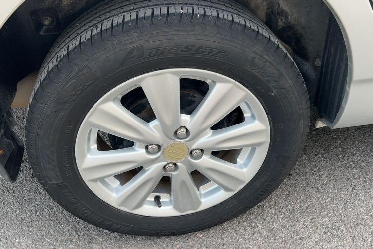 Used BYD F3 2012 Energy-Saving Model 1.5L Manual Comfort Version Right Rear Wheel Hub