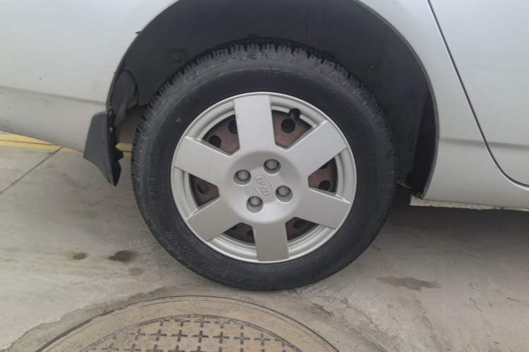 Used BYD F3 2012 Energy-Saving Model 1.5L Manual Comfort Version Right Rear Wheel Hub