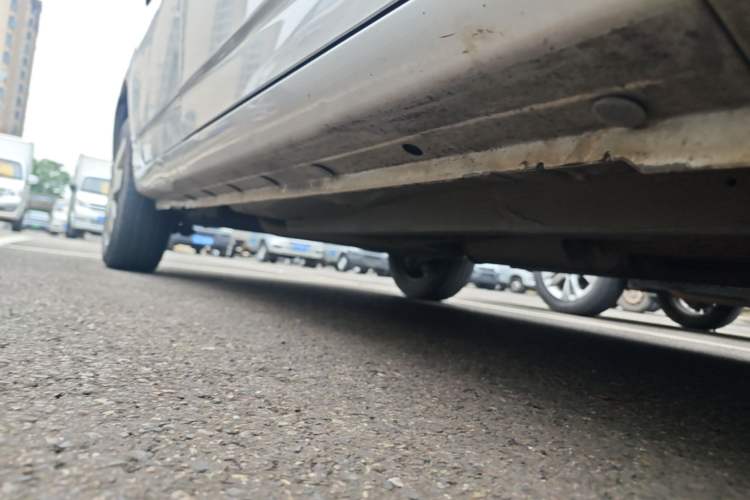Used BYD F3 2012 Energy-Saving Model 1.5L Manual Comfort Version Right Side Sill