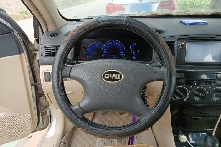 Used BYD F3 2012 Energy-Saving Edition 1.5L Manual Standard Model Steering Wheel