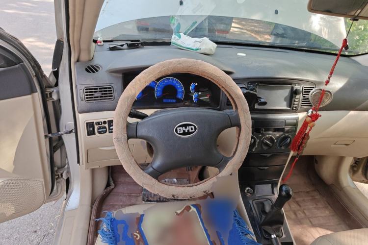 Used BYD F3 2012 Energy-Saving Edition 1.5L Manual Standard Model Steering Wheel