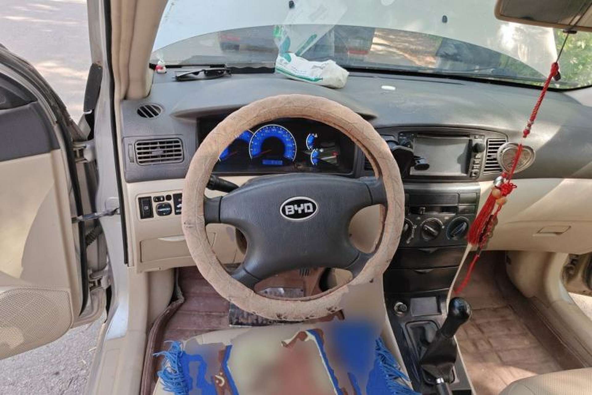 Used BYD F3 2012 Energy-Saving Edition 1.5L Manual Standard Model Steering Wheel