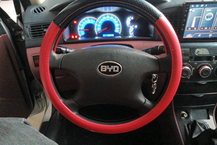 Used BYD F3 2012 Energy-Saving Model 1.5L Manual Comfort Version Steering Wheel