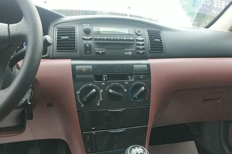 Used BYD F3 2012 Energy-Saving Model 1.5L Manual Comfort Version Audio And AC Panel