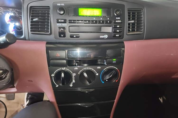 Used BYD F3 2012 Energy-Saving Model 1.5L Manual Comfort Version Audio And AC Panel