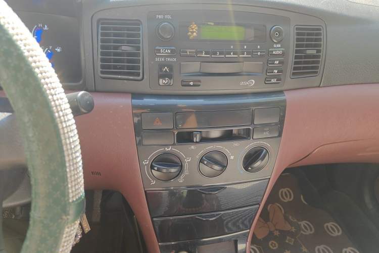 Used BYD F3 2012 Energy-Saving Model 1.5L Manual Comfort Version Audio And AC Panel