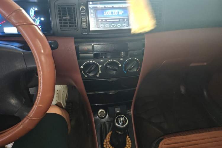 Used BYD F3 2012 Energy-Saving Model 1.5L Manual Comfort Version Audio And AC Panel