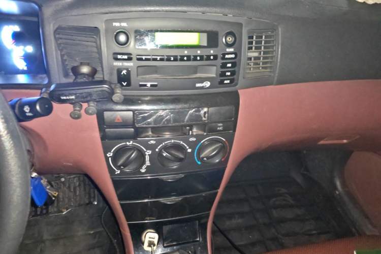 Used BYD F3 2012 Energy-Saving Model 1.5L Manual Comfort Version Audio And AC Panel