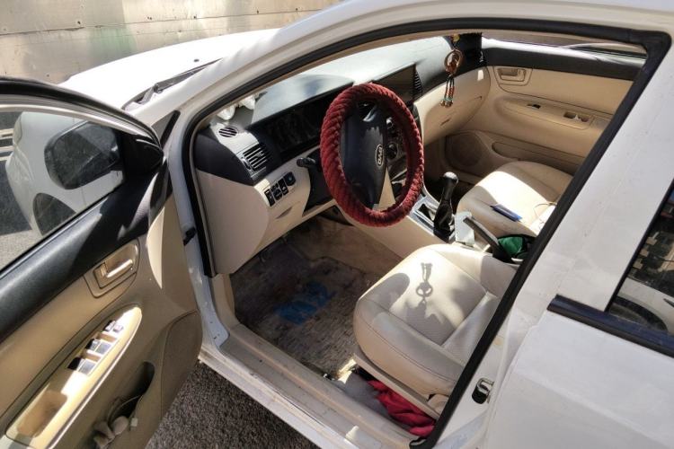 Used BYD F3 2012 Energy-Saving Model 1.5L Manual Comfort Version Driver Seat