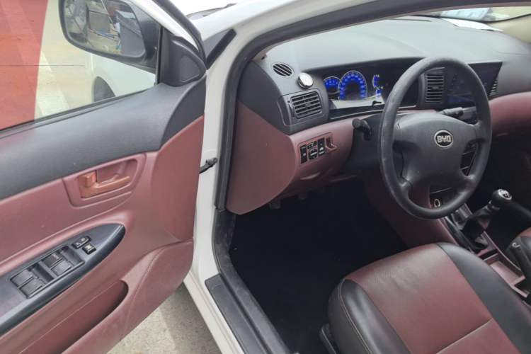 Used BYD F3 2012 Energy-Saving Model 1.5L Manual Comfort Version Driver Seat