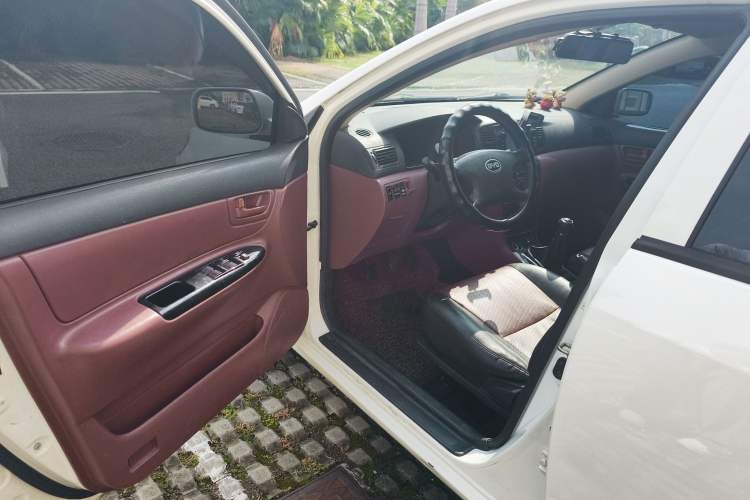 Used BYD F3 2012 Energy-Saving Model 1.5L Manual Comfort Version Driver Seat