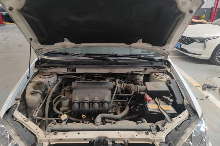 Used BYD F3 2012 Energy-Saving Model 1.5L Manual Comfort Version Engine Bay