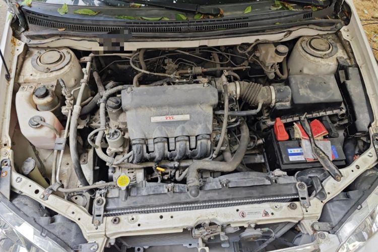 Used BYD F3 2012 Energy-Saving Model 1.5L Manual Comfort Version Engine Bay