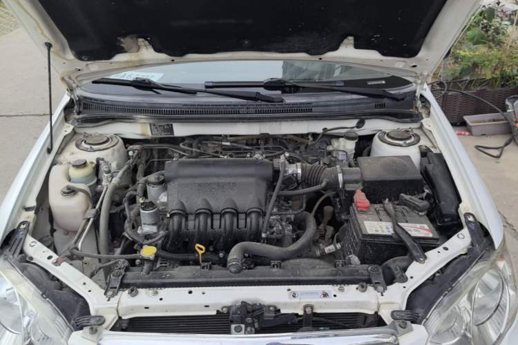 Used BYD F3 2012 Energy-Saving Model 1.5L Manual Comfort Version Engine Bay