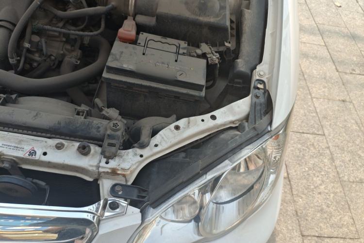 Used BYD F3 2012 Energy-Saving Model 1.5L Manual Comfort Version Engine Bay Left