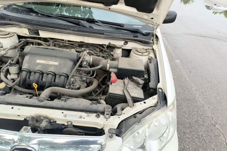 Used BYD F3 2012 Energy-Saving Edition 1.5L Manual Standard Model Engine Bay Left