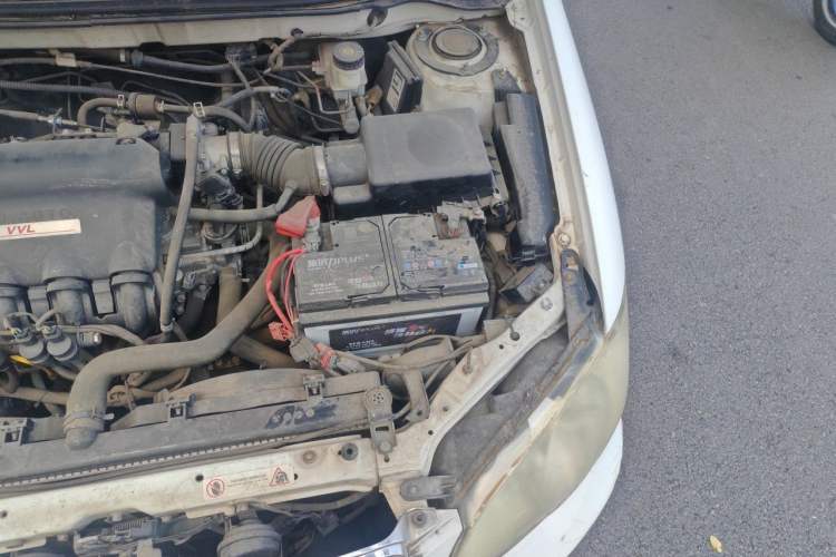 Used BYD F3 2012 Energy-Saving Model 1.5L Manual Comfort Version Engine Bay Left