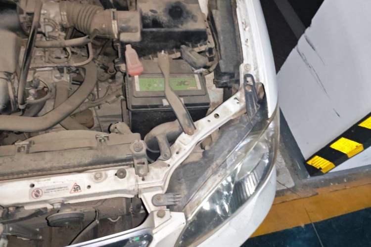 Used BYD F3 2012 Energy-Saving Model 1.5L Manual Comfort Version Engine Bay Left