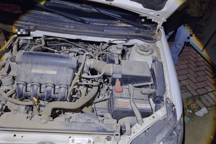 Used BYD F3 2012 Energy-Saving Model 1.5L Manual Comfort Version Engine Bay Left