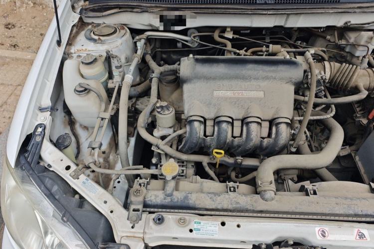 Used BYD F3 2012 Energy-Saving Model 1.5L Manual Comfort Version Engine Bay Right